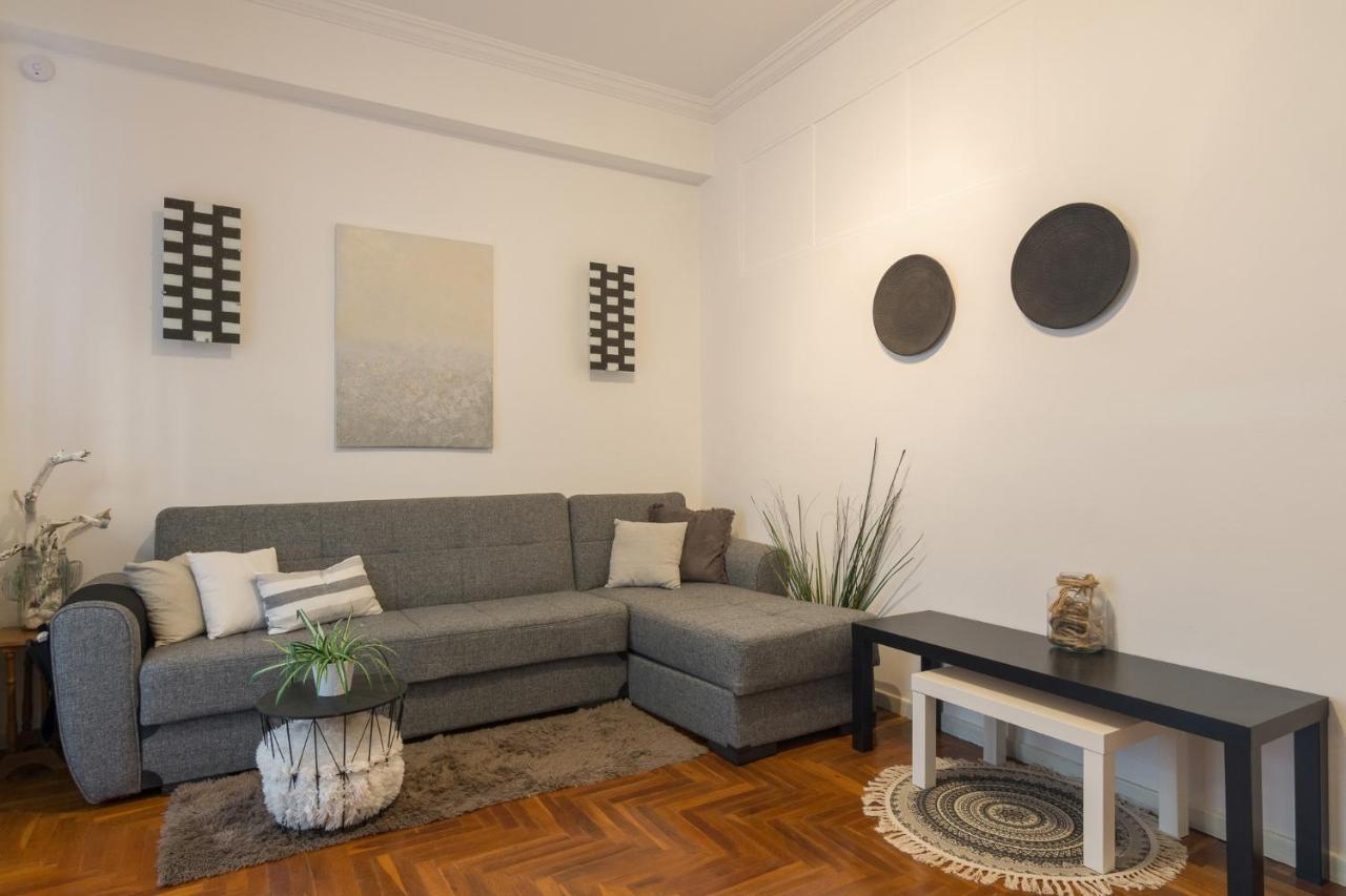 Classic And Modern Apartment In Atenas Exterior foto